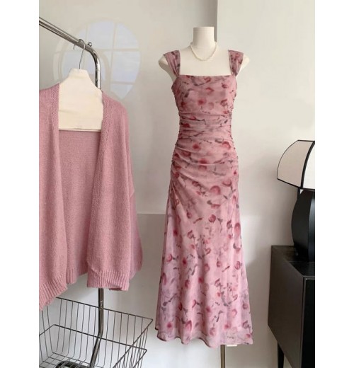 Elegant French V-neck White Strapless Dress Women's Waist-cinching Design Summer 2024 Fashionable Long Skirt No-sleeve